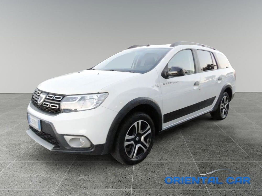Dacia Logan usata a La Spezia (5)