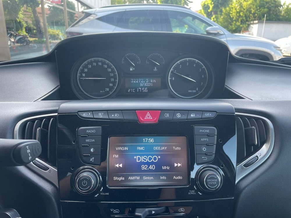 Lancia Ypsilon usata a Vercelli (12)