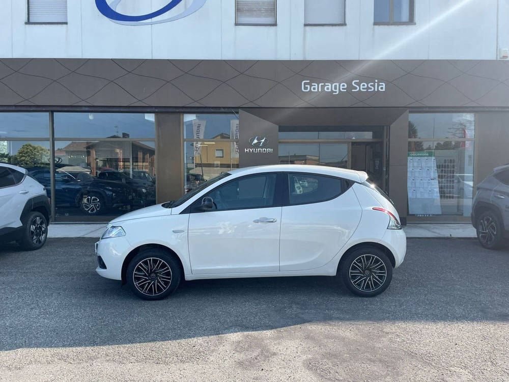 Lancia Ypsilon usata a Vercelli (3)