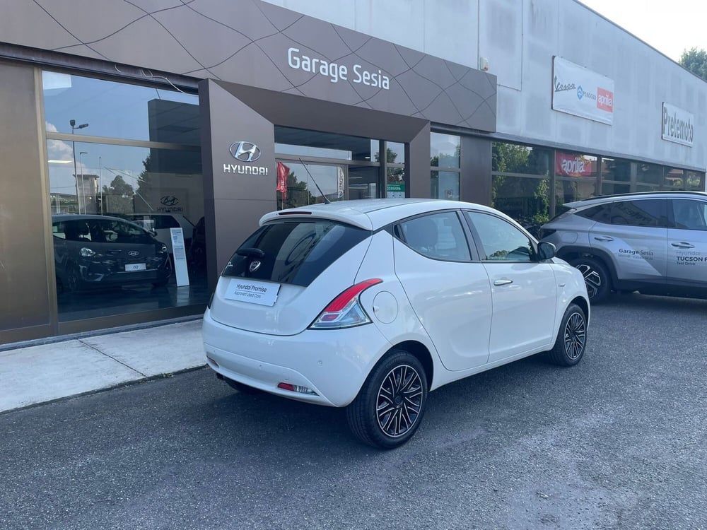Lancia Ypsilon usata a Vercelli (8)