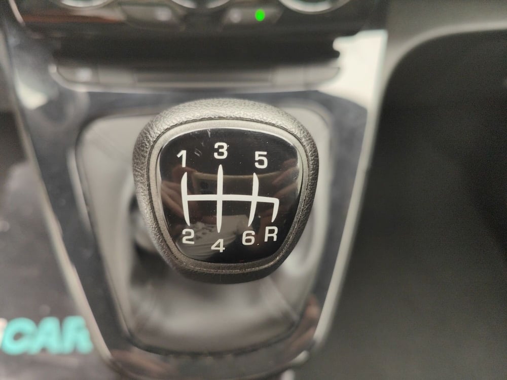 Lancia Ypsilon usata a Como (12)