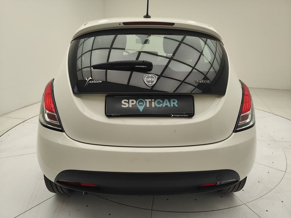 Lancia Ypsilon usata a Como (6)