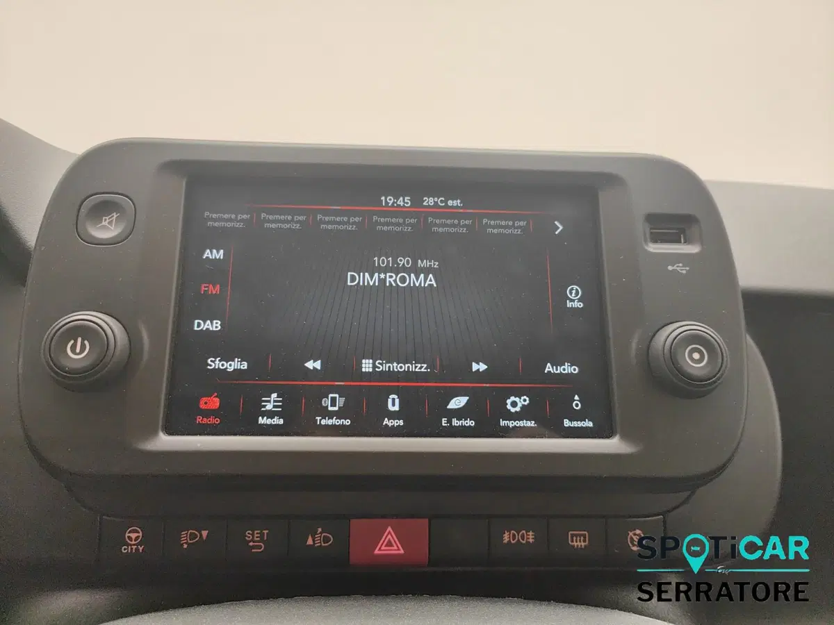 Fiat Panda Cross usata a Como (11)