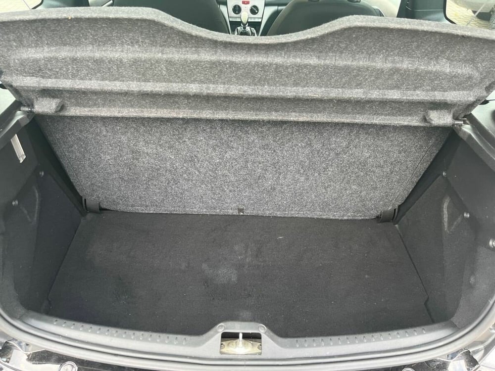 Lancia Ypsilon usata a Sondrio (12)