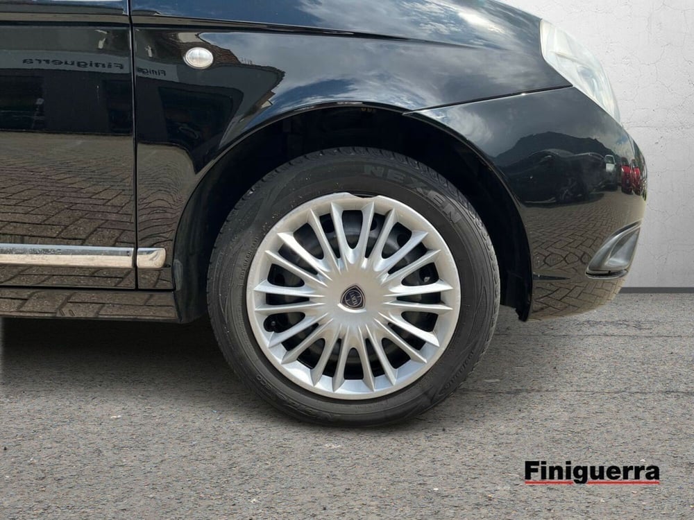 Lancia Ypsilon usata a Sondrio (7)