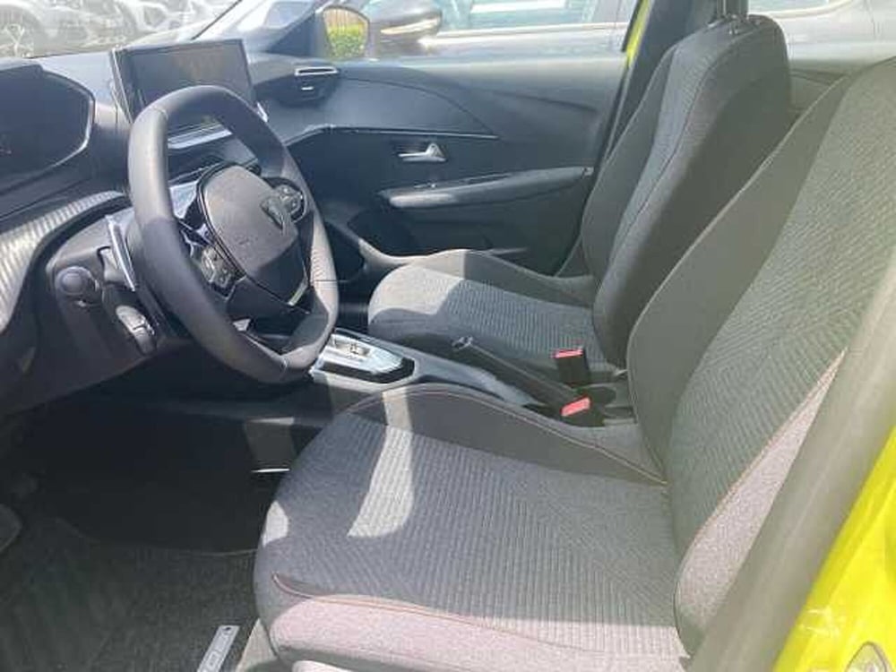 Peugeot 208 nuova a Messina (11)