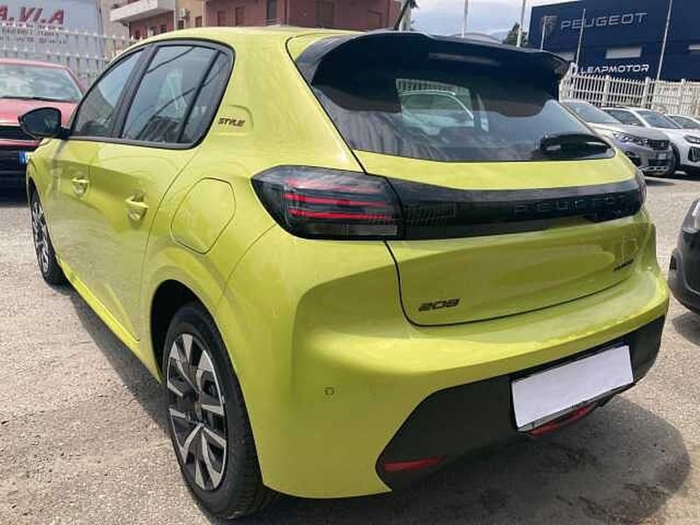 Peugeot 208 nuova a Messina (16)
