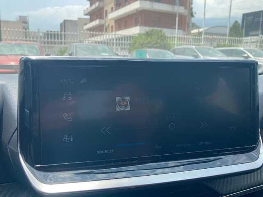 Peugeot 208 nuova a Messina (4)