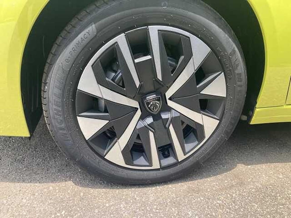 Peugeot 208 nuova a Messina (8)