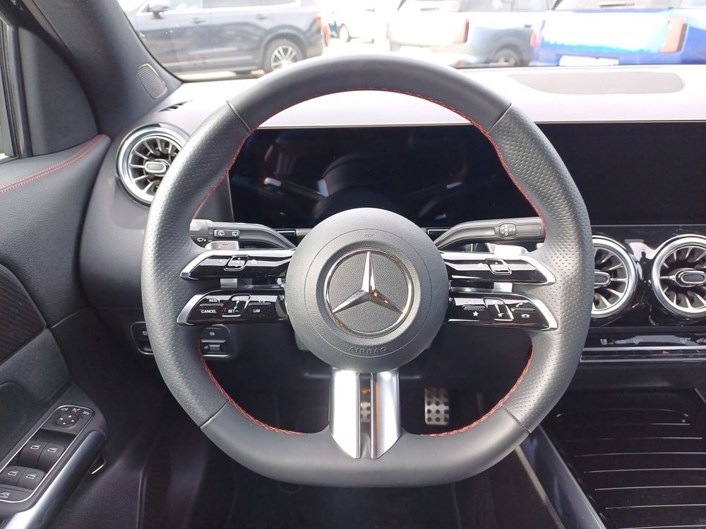 Mercedes-Benz GLA SUV usata  (15)