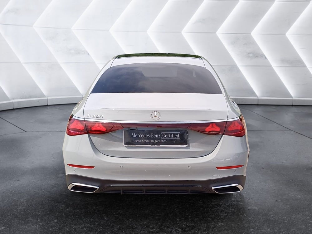 Mercedes-Benz Classe E usata  (3)