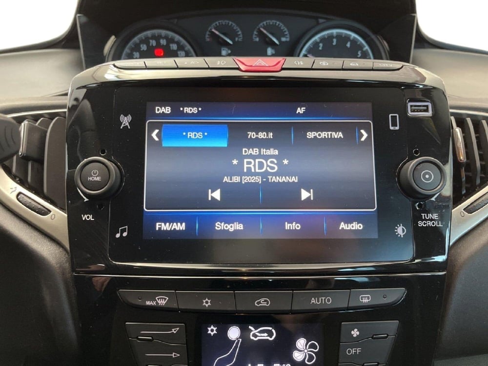 Lancia Ypsilon usata a Torino (14)