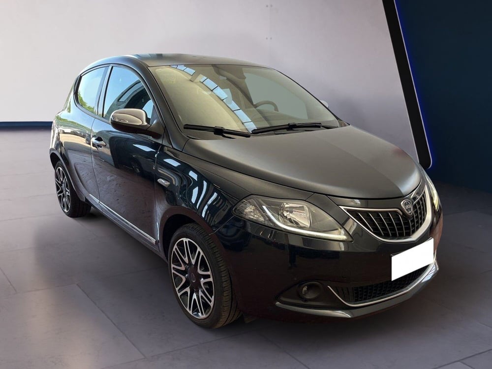 Lancia Ypsilon usata a Torino (3)