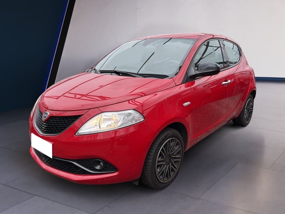 Lancia Ypsilon usata a Torino (2)