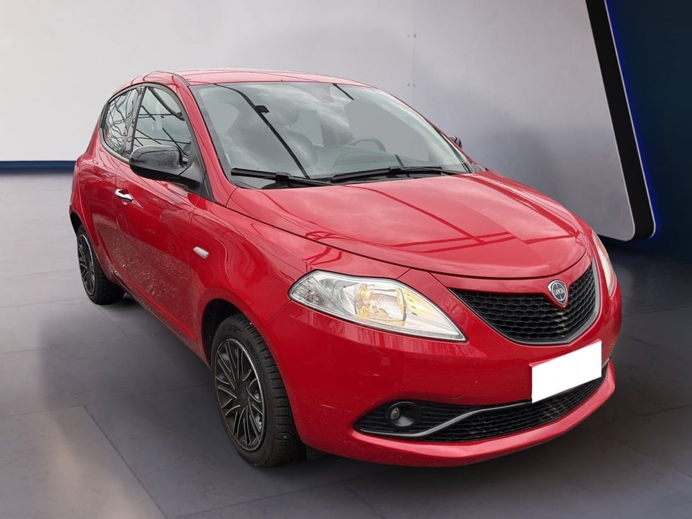 Lancia Ypsilon usata a Torino (3)