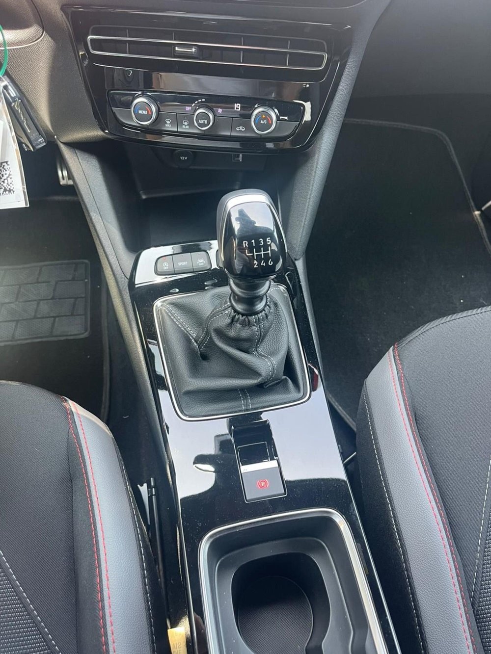 Opel Mokka nuova a Milano (18)