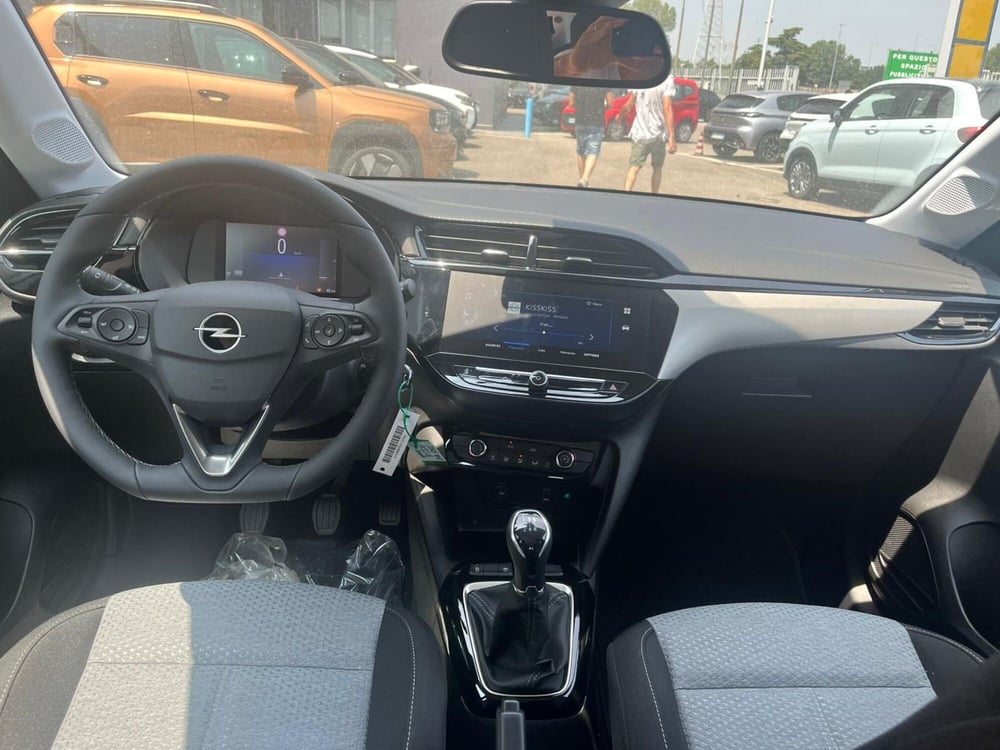 Opel Corsa nuova a Milano (16)