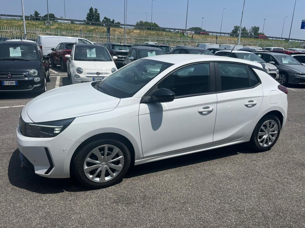 Opel Corsa nuova a Milano (4)