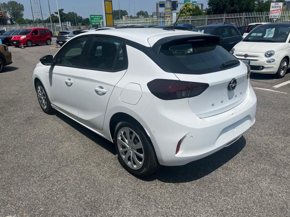 Opel Corsa nuova a Milano (6)