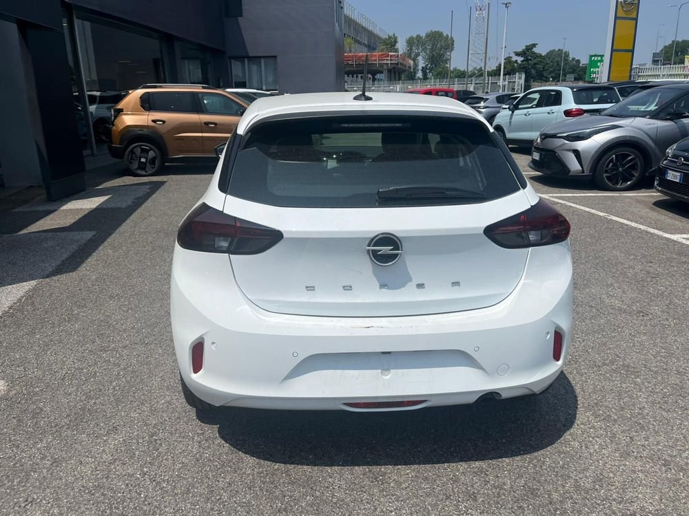 Opel Corsa nuova a Milano (8)