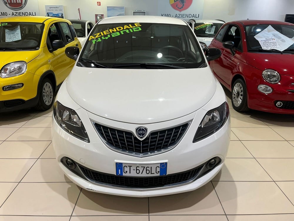 Lancia Ypsilon usata a Milano (2)