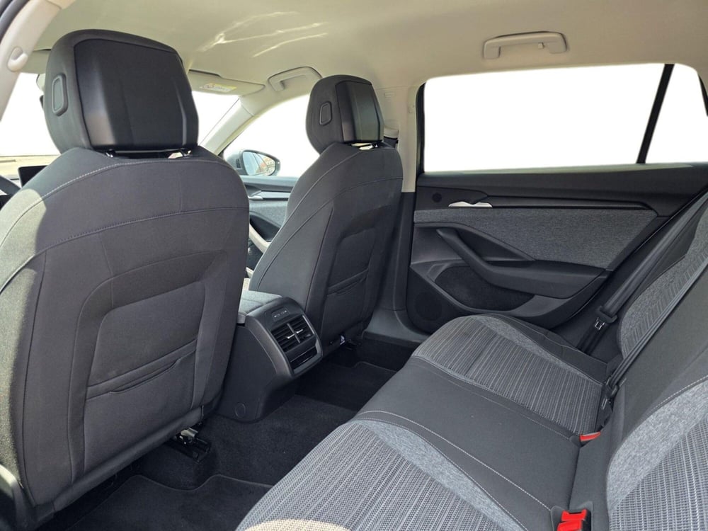 Skoda Superb usata a Prato (14)