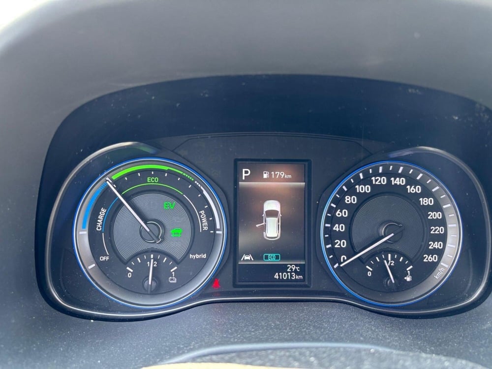 Hyundai Kona usata a Lucca (15)