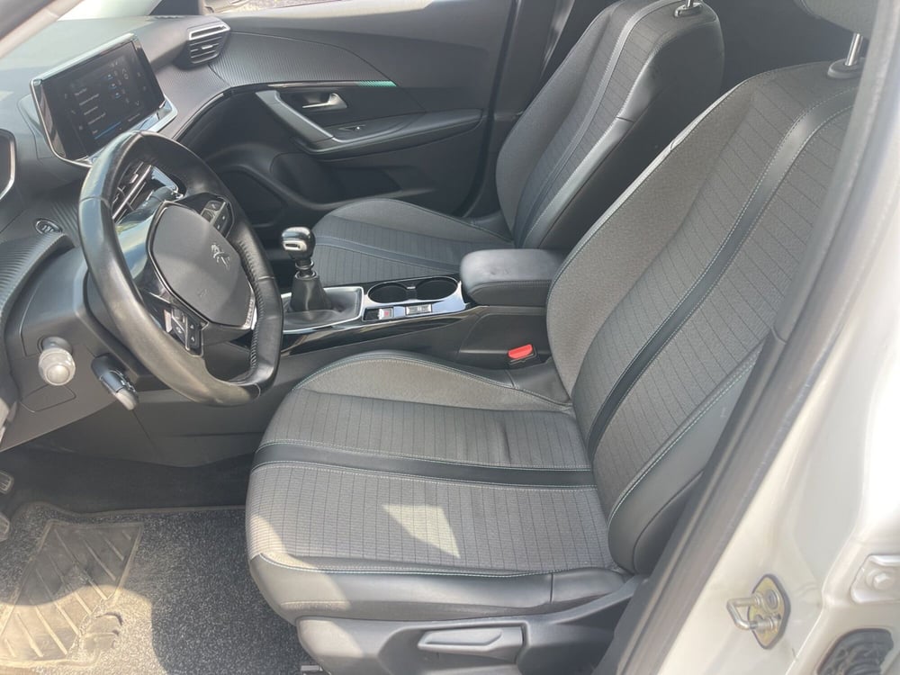 Peugeot 2008 usata a Catania (8)