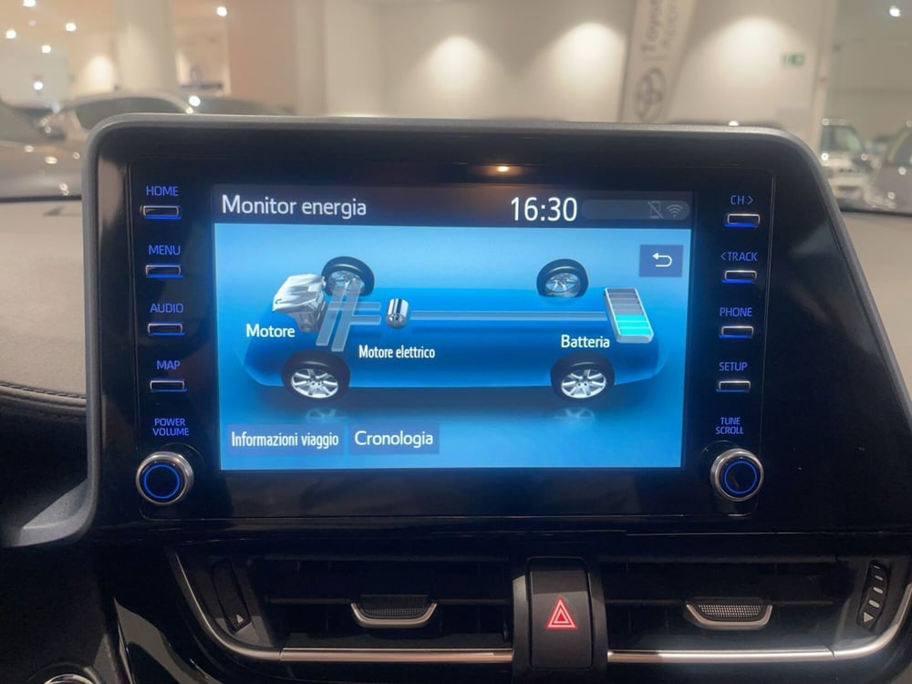 Toyota Toyota C-HR usata a Catania (14)