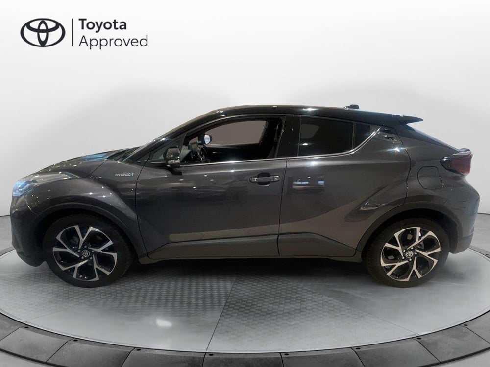 Toyota Toyota C-HR usata a Catania (3)