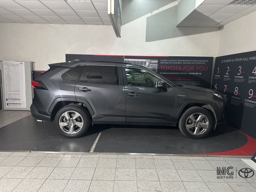 Toyota Rav4 usata a Viterbo (9)
