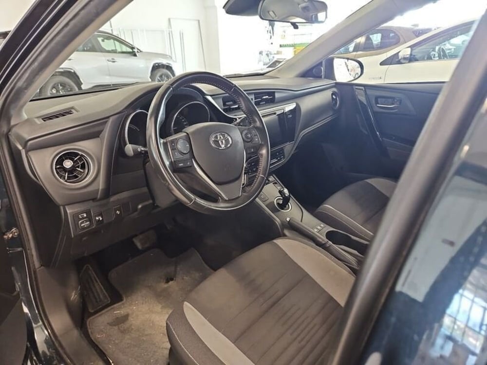Toyota Auris Station Wagon usata a Vicenza (7)