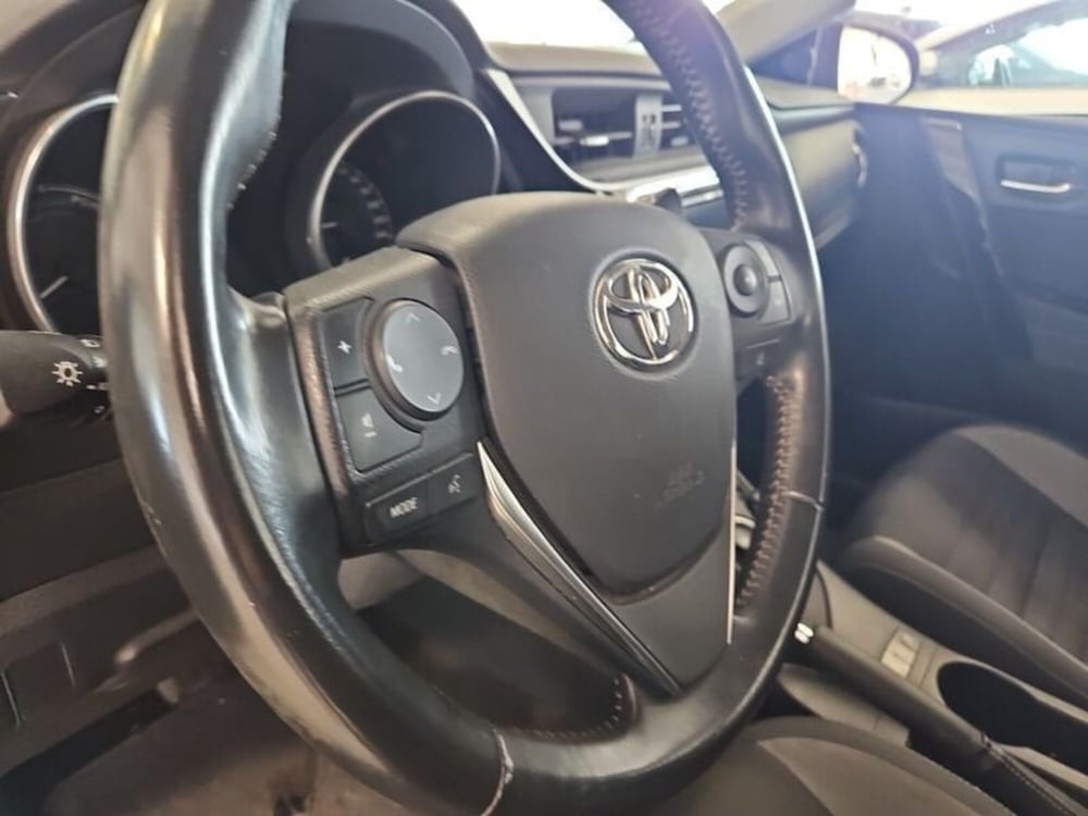 Toyota Auris Station Wagon usata a Vicenza (8)