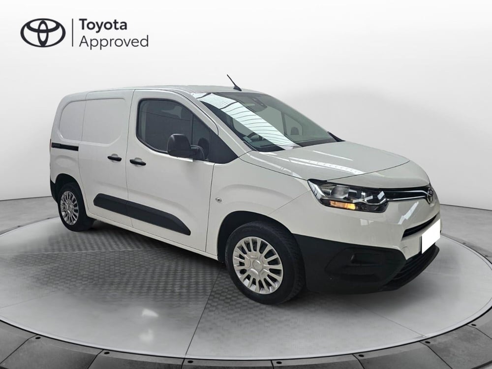 Toyota Proace City usata a Cremona (3)