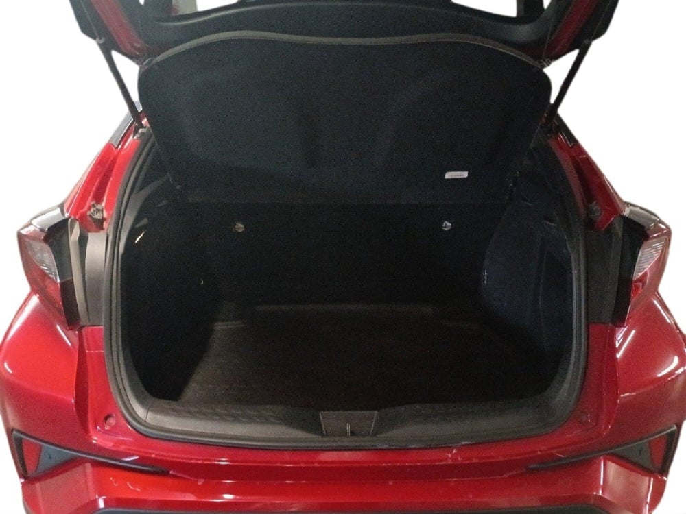 Toyota Toyota C-HR usata a Milano (12)