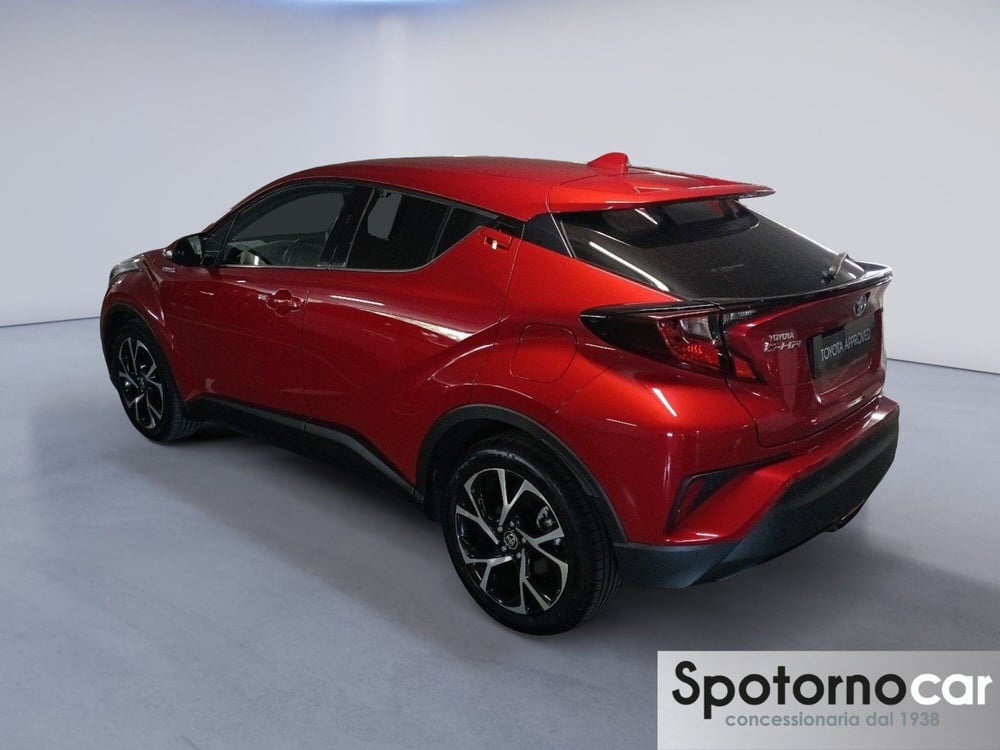 Toyota Toyota C-HR usata a Milano (4)