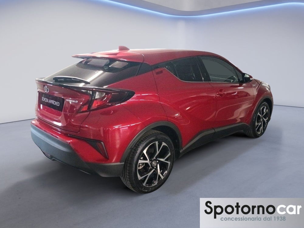 Toyota Toyota C-HR usata a Milano (6)
