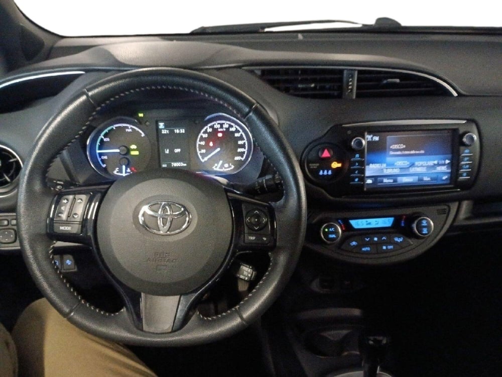 Toyota Yaris usata a Milano (17)