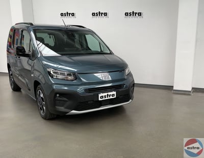 Fiat Dobl&ograve; 1.5 td Magic Top 130cv auto del 2024 usata a Arona