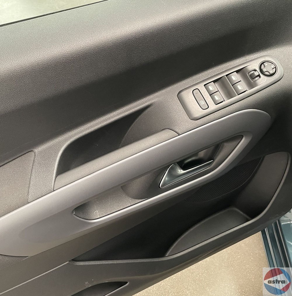 Fiat Doblò usata a Novara (16)