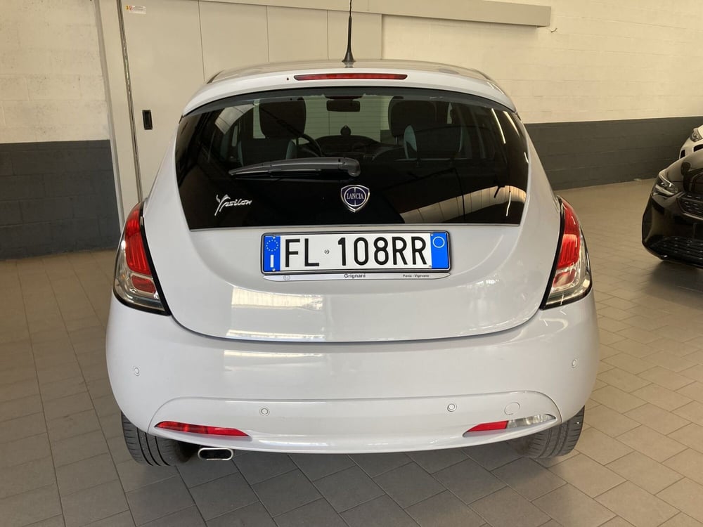 Lancia Ypsilon usata a Pavia (5)