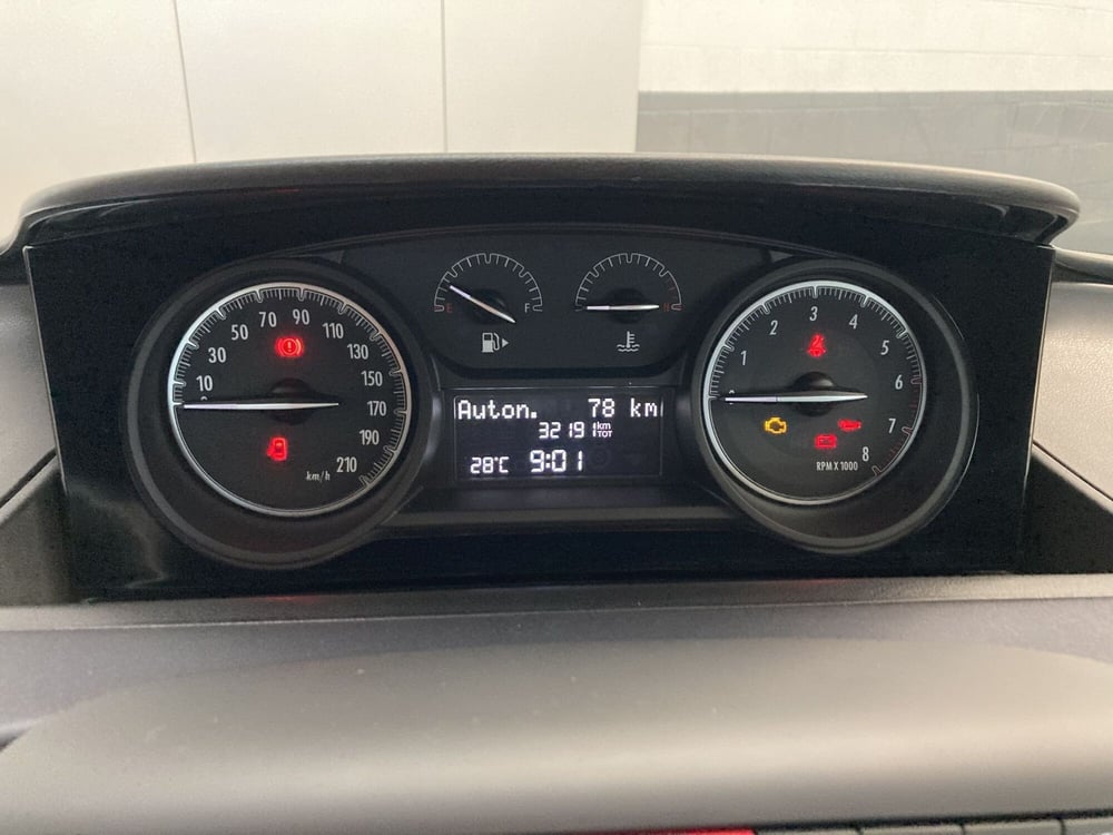 Lancia Ypsilon usata a Pavia (6)