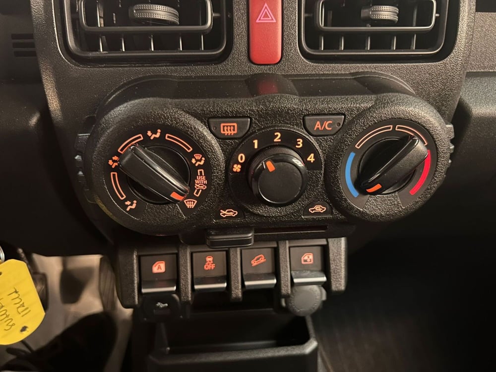 Suzuki Jimny usata a Pavia (11)