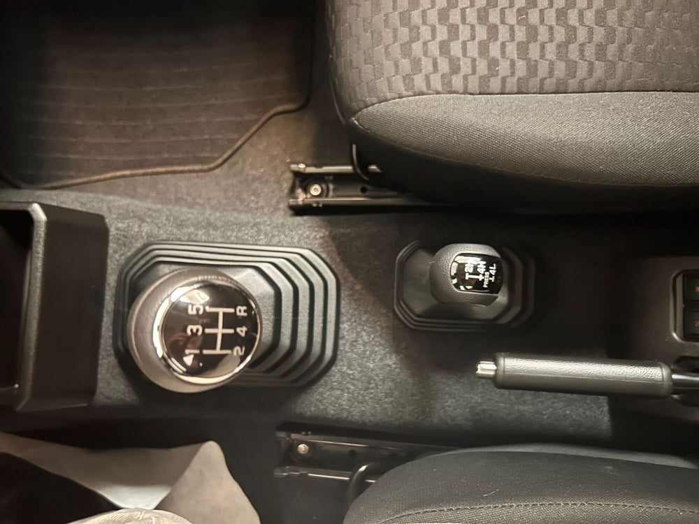 Suzuki Jimny usata a Pavia (12)
