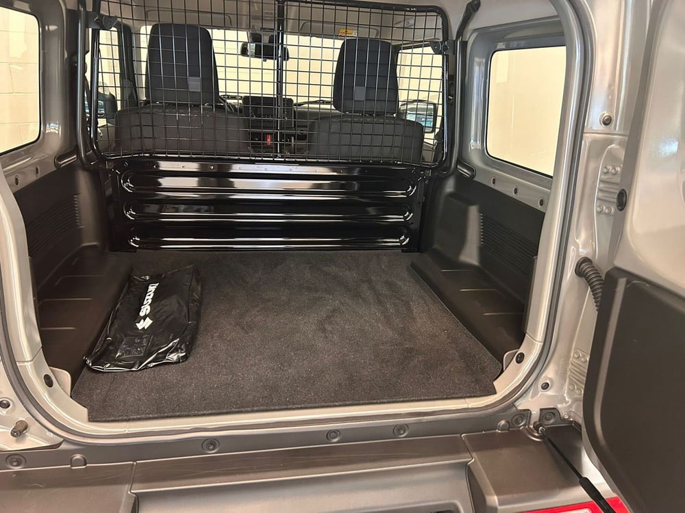 Suzuki Jimny usata a Pavia (9)