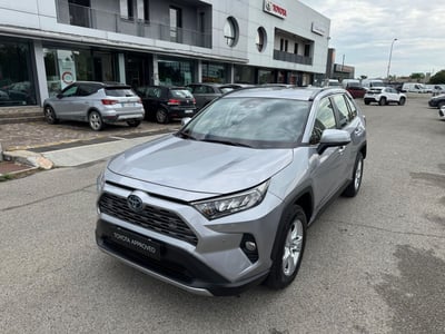 Toyota Rav4 HV (218CV) E-CVT 2WD Active del 2021 usata a Modena