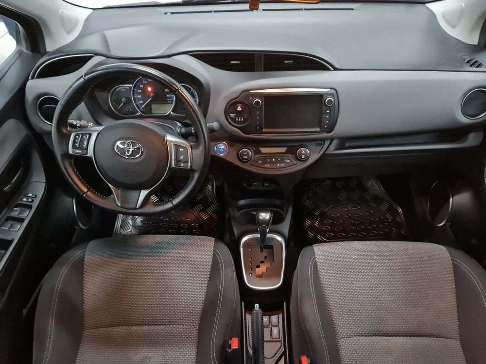 Toyota Yaris usata a Bologna (10)