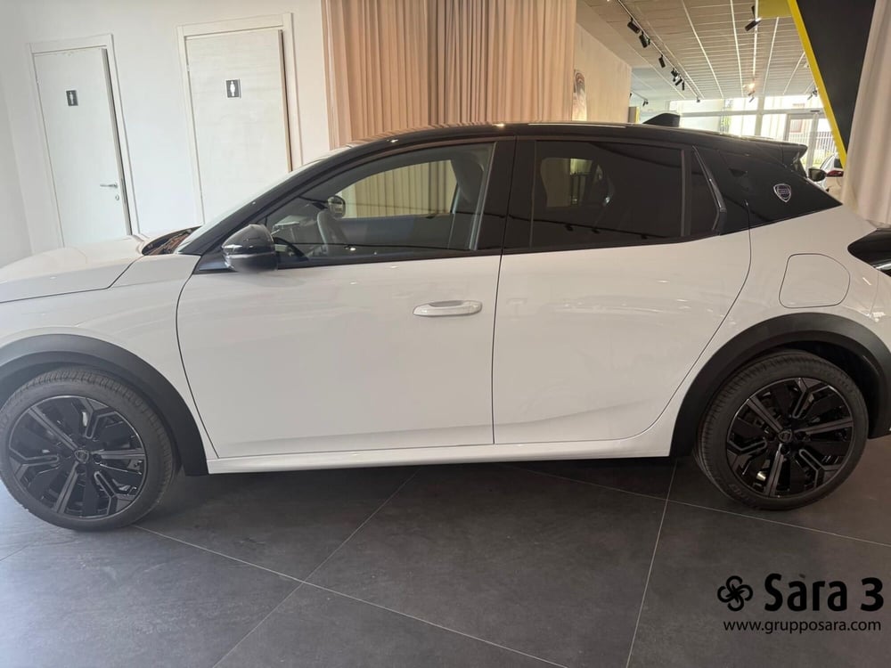 Lancia Ypsilon nuova a Benevento (4)
