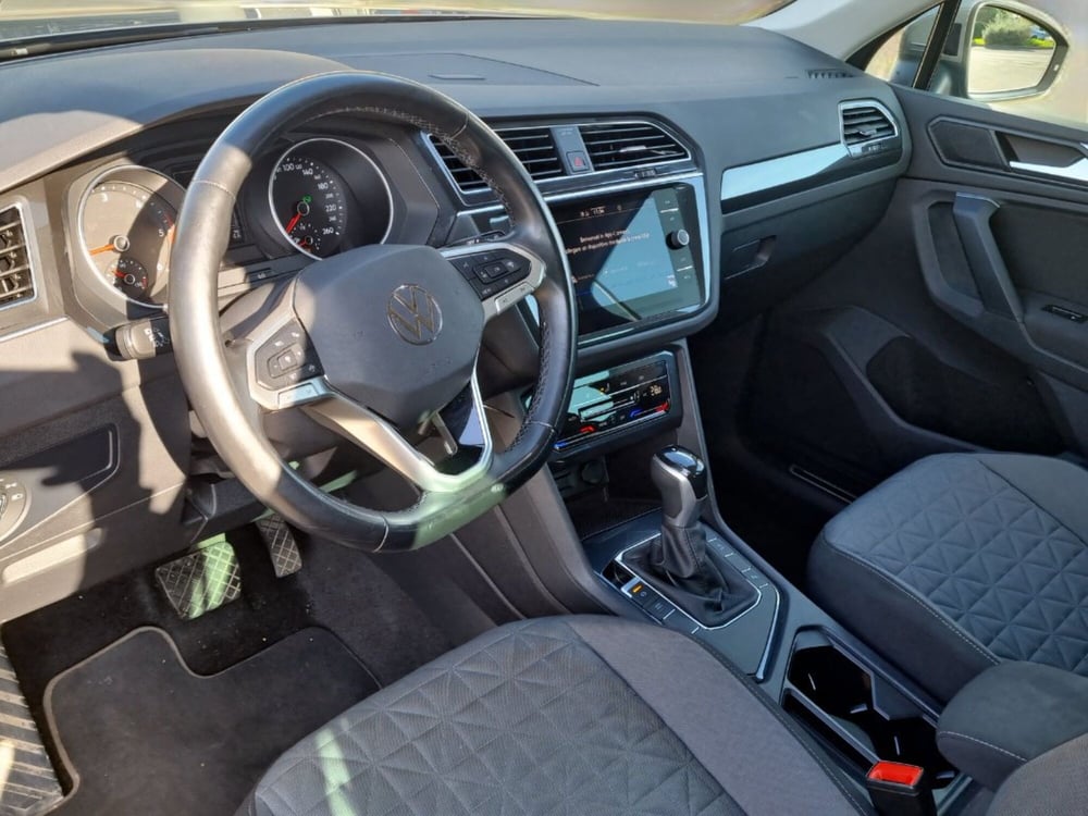 Volkswagen Tiguan usata a Livorno (15)