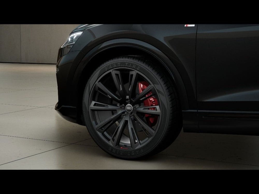 Audi Q8 Sportback nuova a Firenze (6)